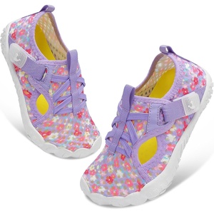 LeIsfIt Kids Water Shoes Boys Girls Swim Beach Shoes Toddler Barefoot Summer Shoe Quick-Dry Lightweight Aqua Socks for Pool Sand(Purple Flower)