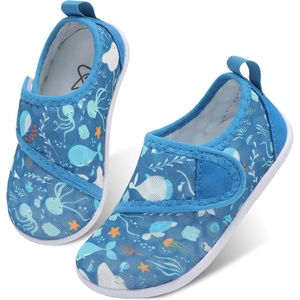 LeIsfIt Toddler Water Shoes Boys Girls Barefoot Aqua Socks Kids Breathable Quick-Dry Swim Shoes for Beach Pool Surf(Cyanfish)