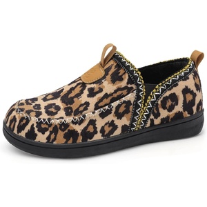 Women’s Slippers Wide Toe Box Memory Foam Slip-On House Shoes | Warm Plush Lining, Non Slip Outsole, Indoor Outdoor Comfort, Machine Washable, Cozy Gift Choice(Leopard)