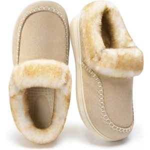 LeIsfIt Women’s Fuzzy Slippers Wide Toe Box Memory Foam House Shoes(Beige)