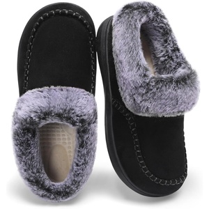 LeIsfIt Women’s Fuzzy Slippers Wide Toe Box Memory Foam House Shoes(Black)